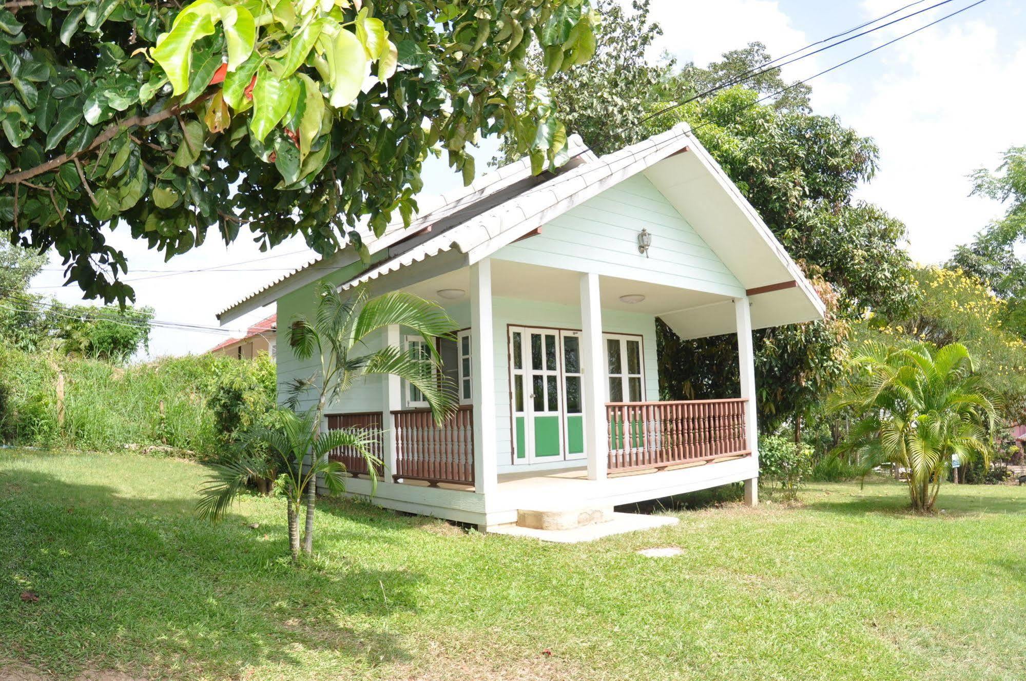 Pailaisi Resort Luaran gambar